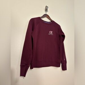 Champion Sweater comfy Women’s Vintage sweatshirt Size Small burgundy Maroon